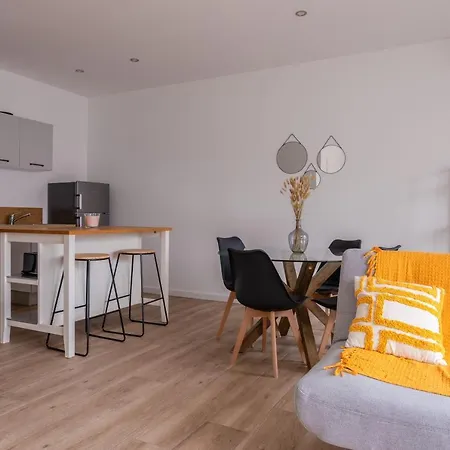 Un Cocon Climatise Avec Jacuzzi Holiday home *