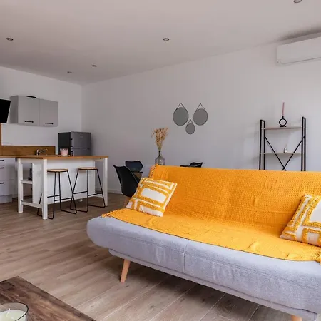 Un Cocon Climatise Avec Jacuzzi Holiday home